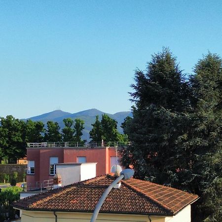 Villa Rosa Antica Лука Екстериор снимка