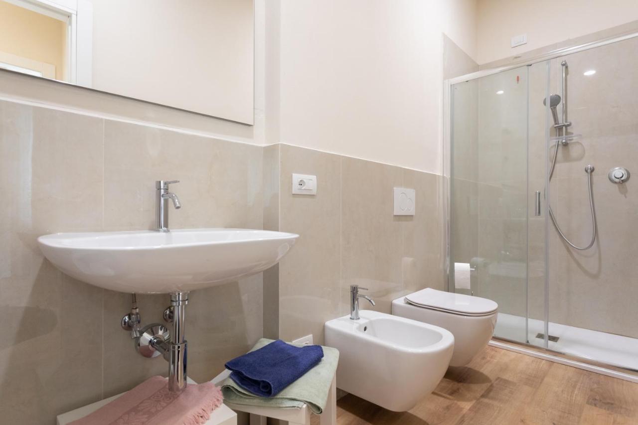 Villa Rosa Antica Лука Екстериор снимка